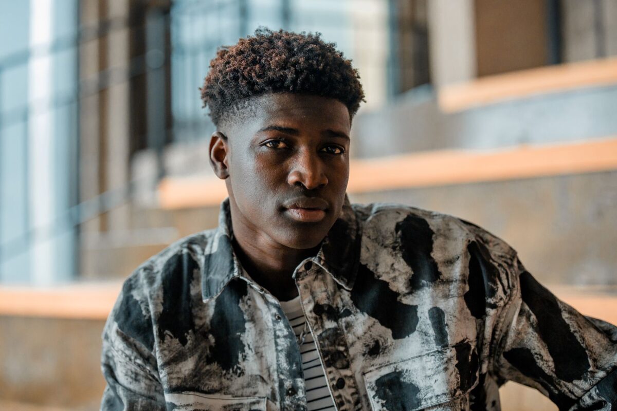 taper cheveux bouclés low mid high