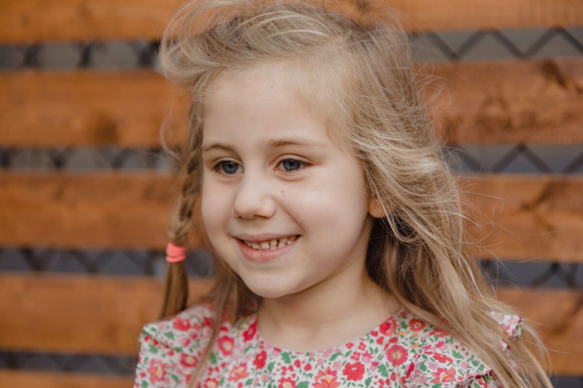 coiffure petite fille erreurs fréquentes éviter
